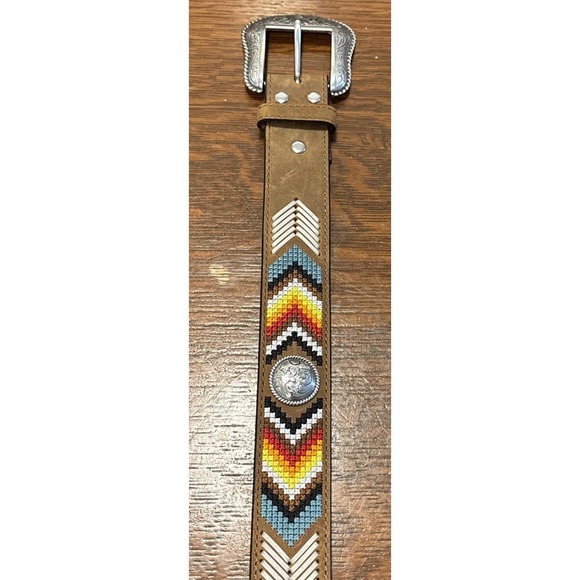 NOCONA BELT Leather Western Southwest Embroidered Concho NWOT 34-37\